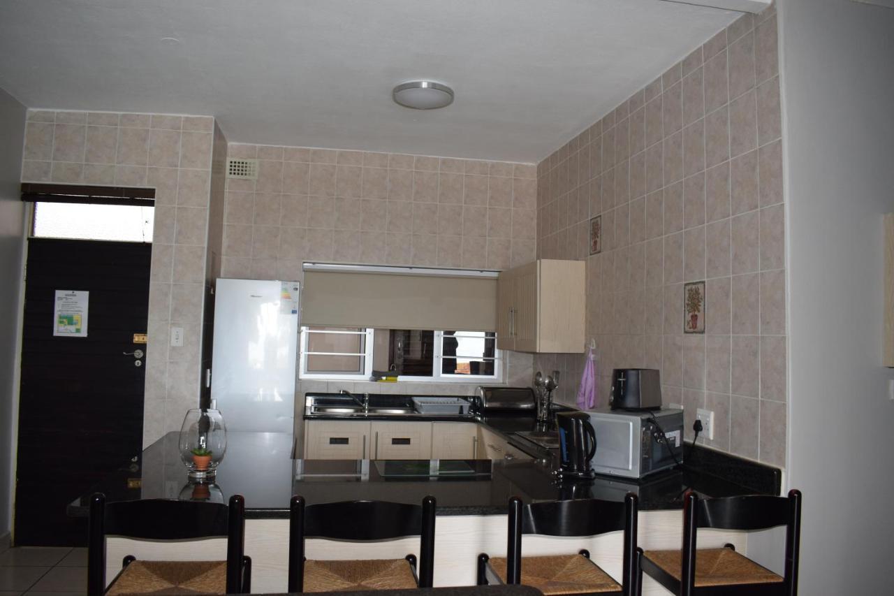 Sunrise Beach Resort Amanzimtoti Exterior foto