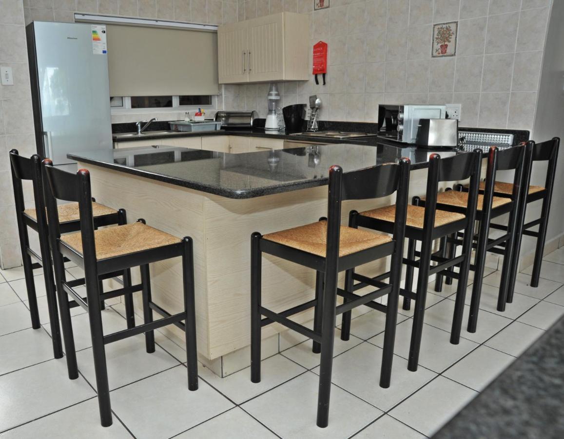 Sunrise Beach Resort Amanzimtoti Exterior foto